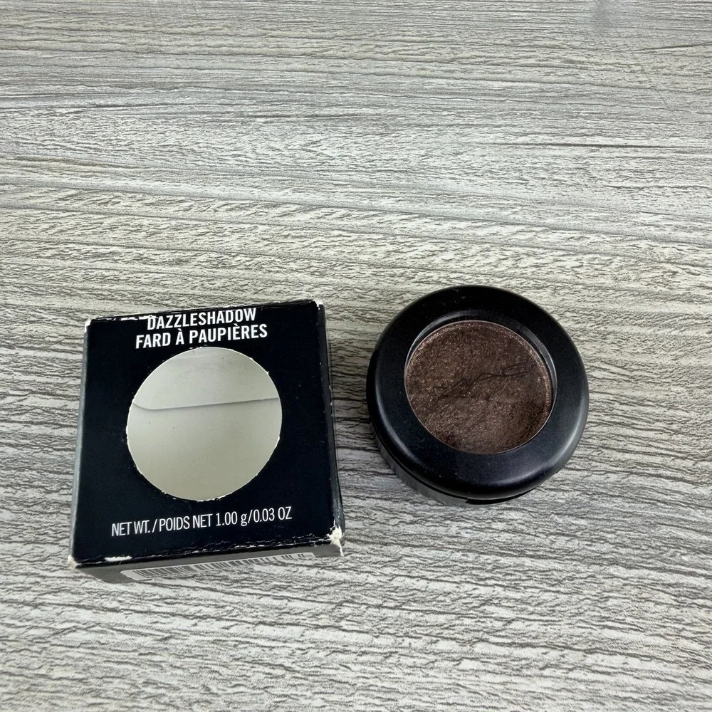 MAC Dazzleshadow Dreamy Beams Shimmer Single Pressed Powder Eyeshadow 1g 0.03oz